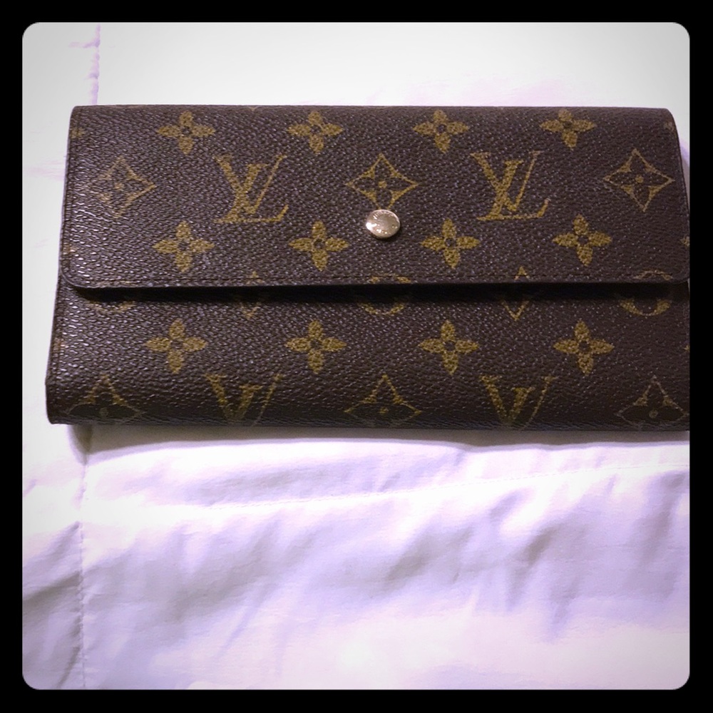 Louis Vuitton wallet in good condition.